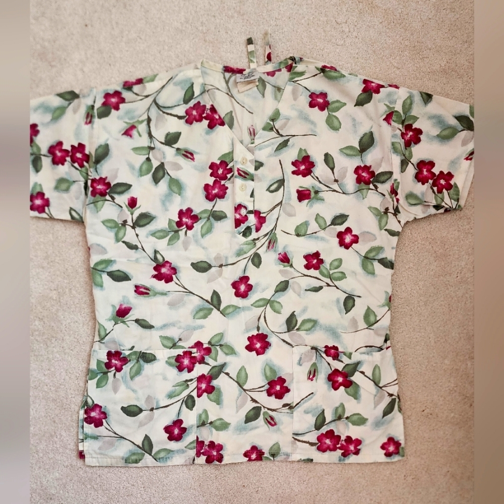 Pl Uniform Co. Scrub top.  Medium